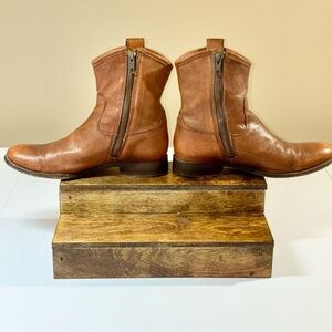 Frye Boots Melissa Short Button Womens Size 6.5 B Brown Leather Ankle Western